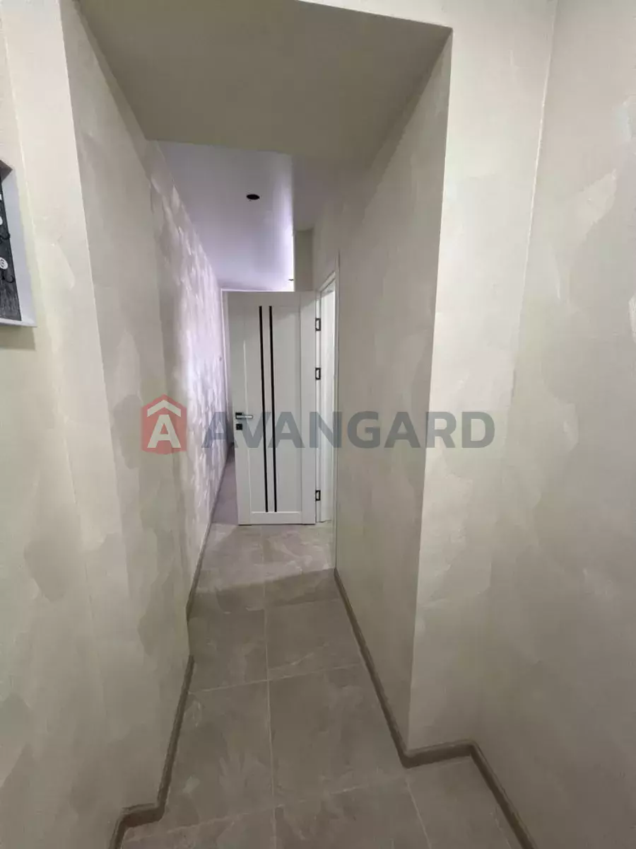 1 ��. ��������, 27/-/13 ��. �., 6/9 ������ ���� 5