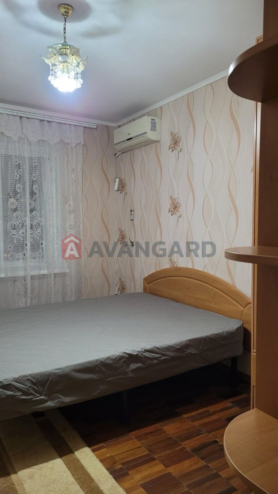 2 ��. ��������, 50/-/10 ��. �., 7/9 ������ ���� 15