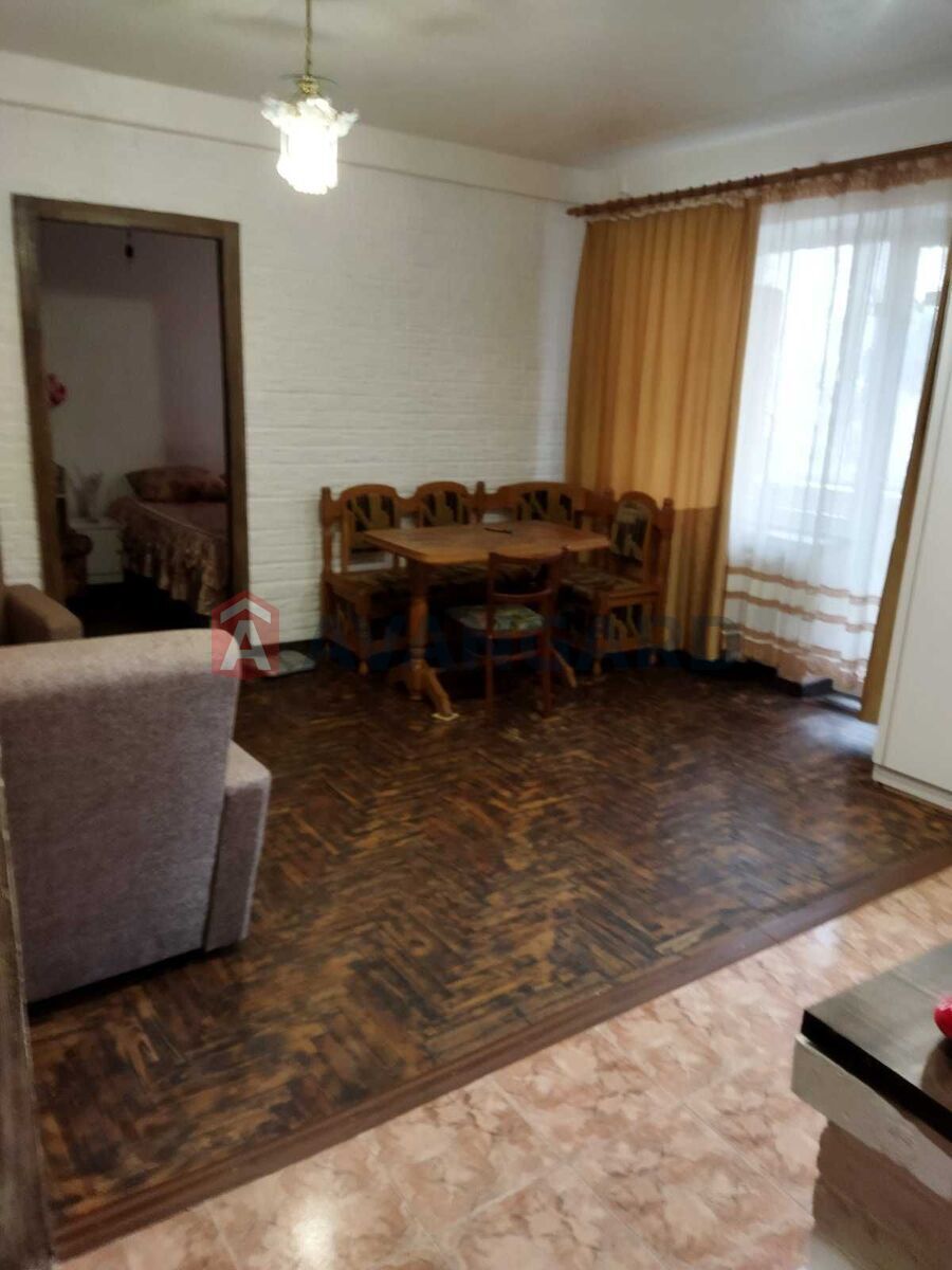 2 ����. ��������, 42/30/8 ��. �., 2/5 ���� ���� 3