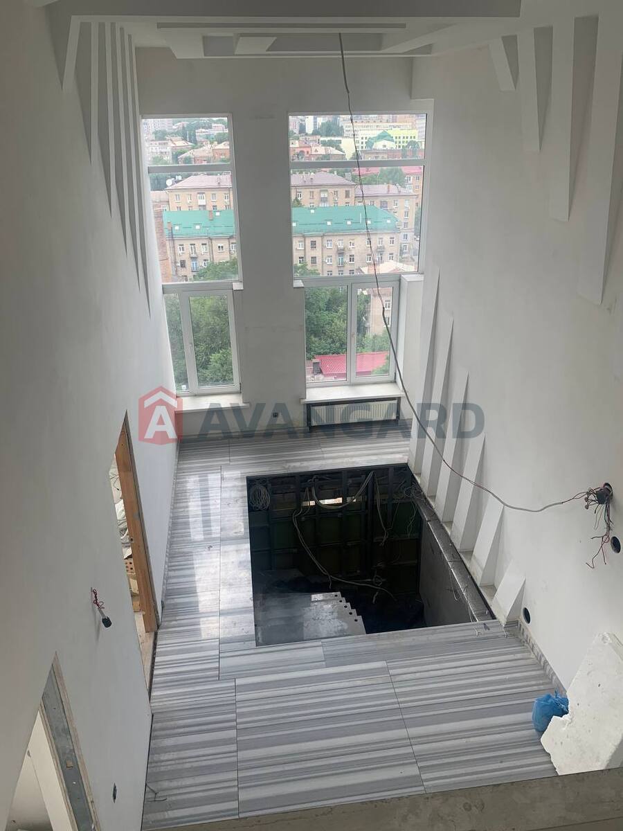 5 ����. ��������, 278/240/25 ��. �., 11/11 ���� ���� 14