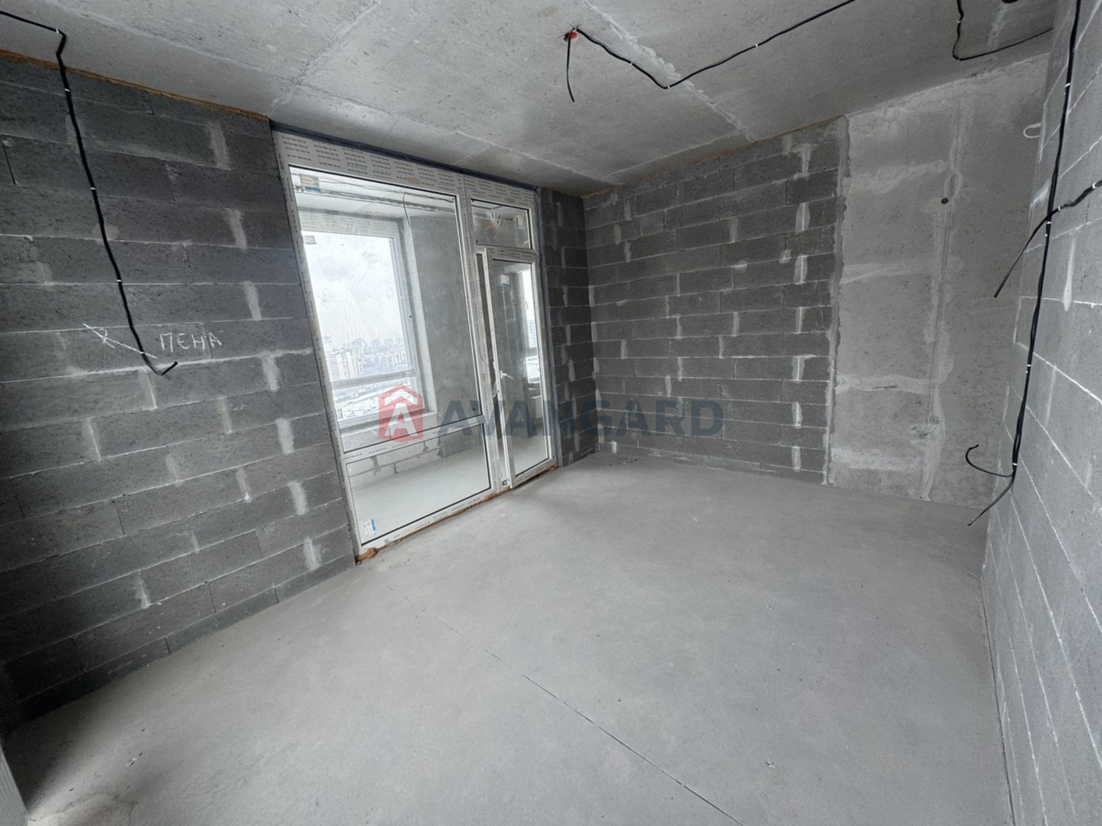 2 ��. ��������, 69/45/22 ��. �., 21/26 ������ ���� 16