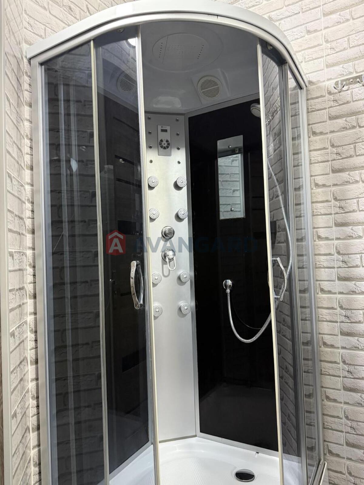 1 ��. ��������, 22/18/3 ��. �., 2/4 ������ ���� 6