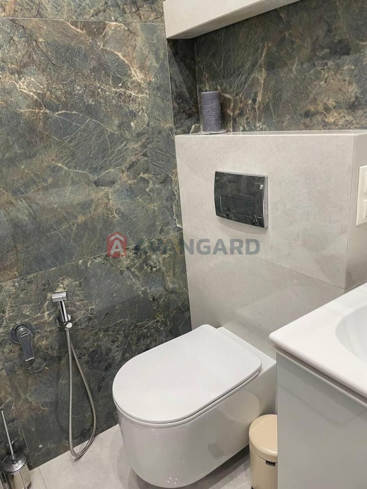 1 ����. ��������, 48/18/14 ��. �., 6/10 ���� ���� 8