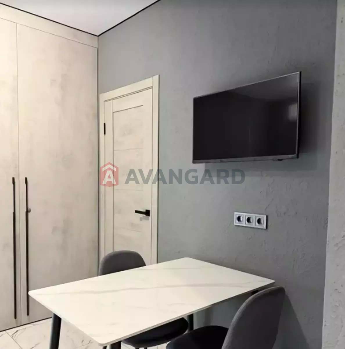 1 ��. ��������, 49/18/14 ��. �., 5/24 ������ ���� 6