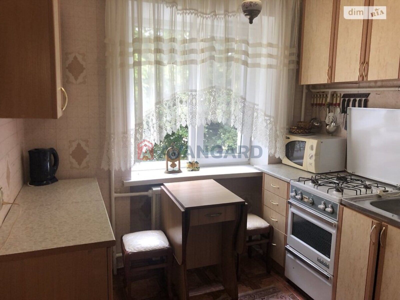 1 ��. ��������, 32/16/5 ��. �., 4/5 ������ ���� 5