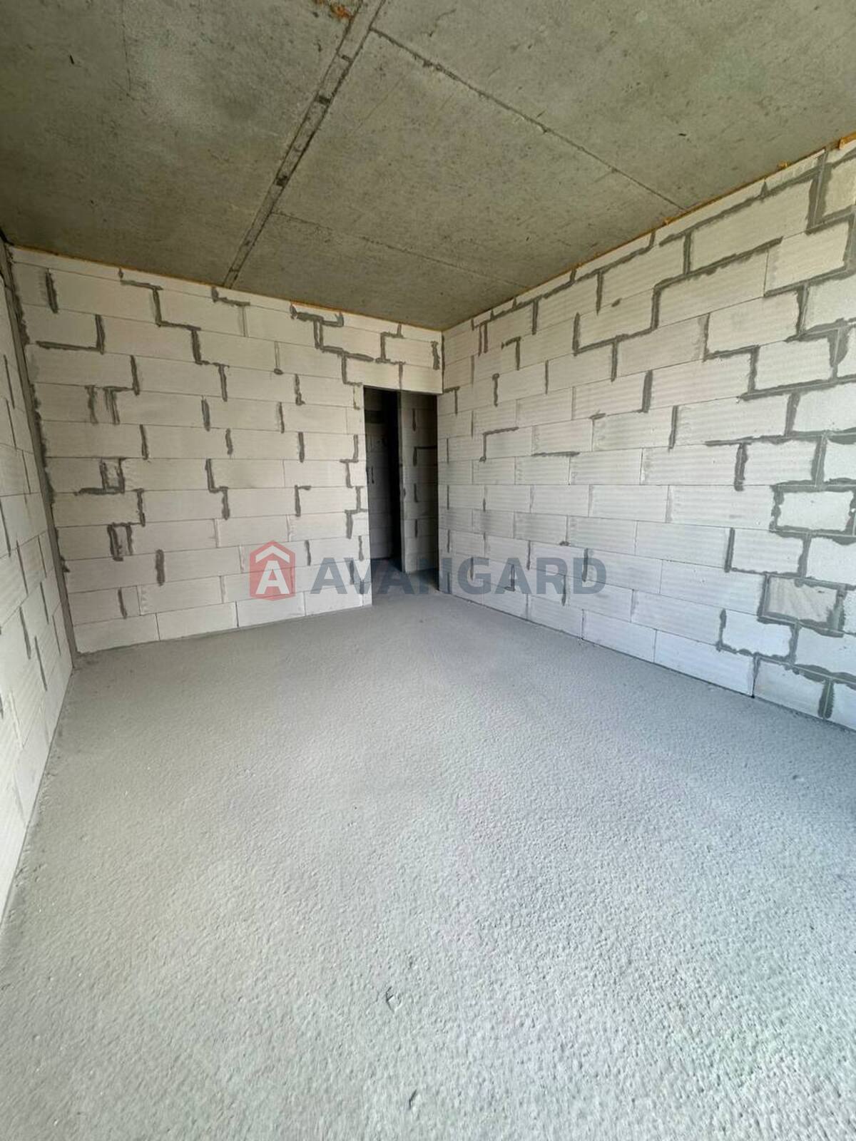 1 ��. ��������, 40/17/14 ��. �., 3/6 ������ ���� 10