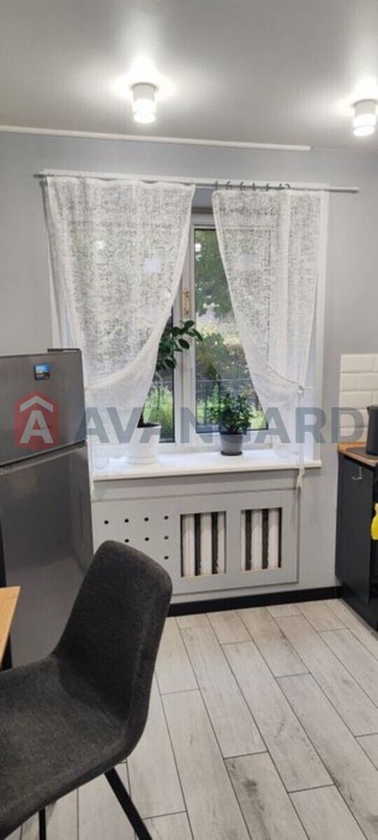 1 . , 35/-/7 . ., 1/9   22