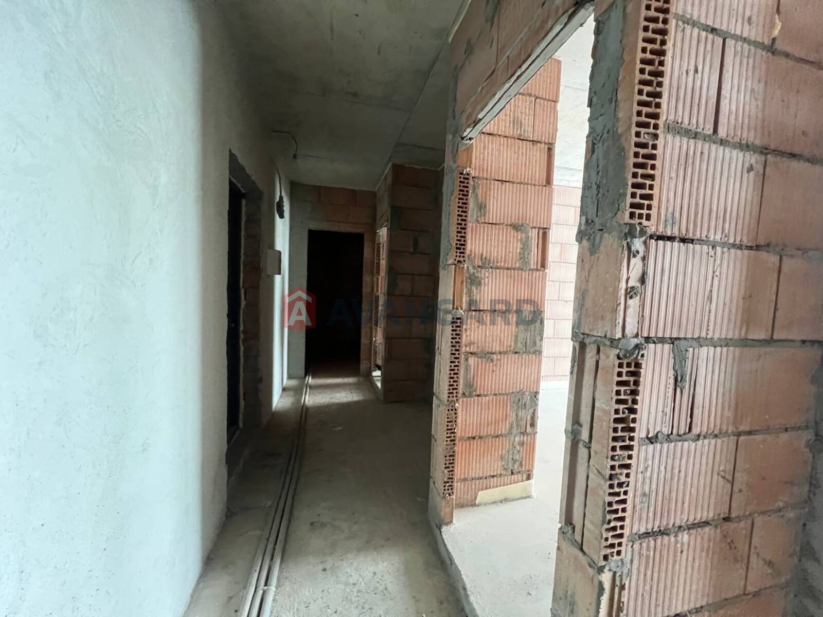 2 ����. ��������, 63.5/30/13 ��. �., 6/6 ���� ���� 16