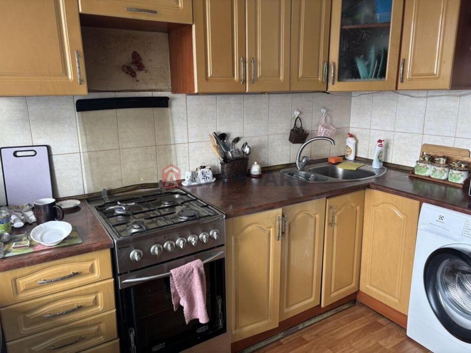 3 ��. ��������, 68/-/9 ��. �., 16/16 ������ ���� 13