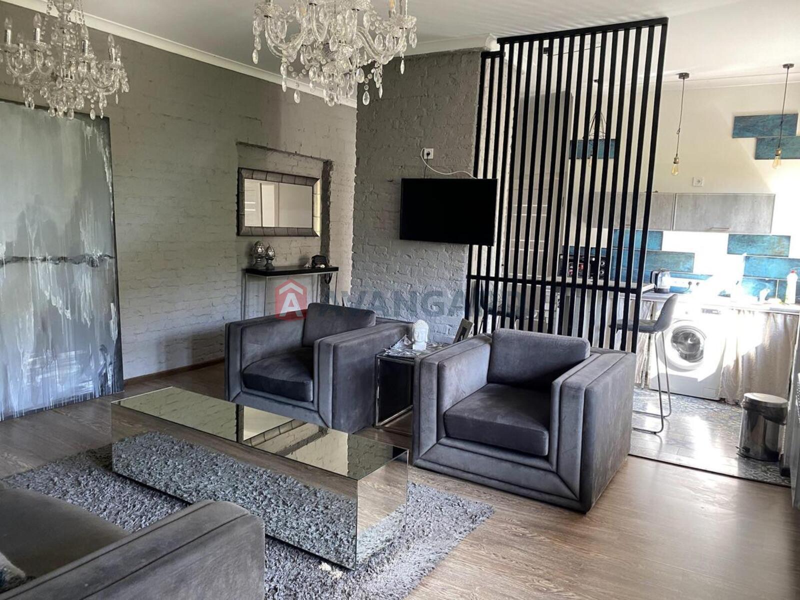 2 ��. ��������, 55/35/9 ��. �., 4/5 ������ ���� 6