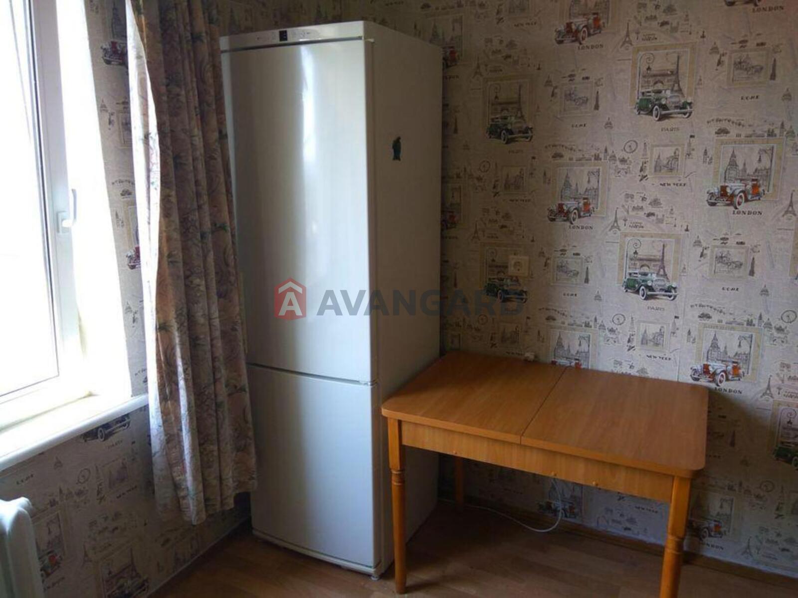 1 ��. ��������, 42/-/10 ��. �., 22/22 ������ ���� 6