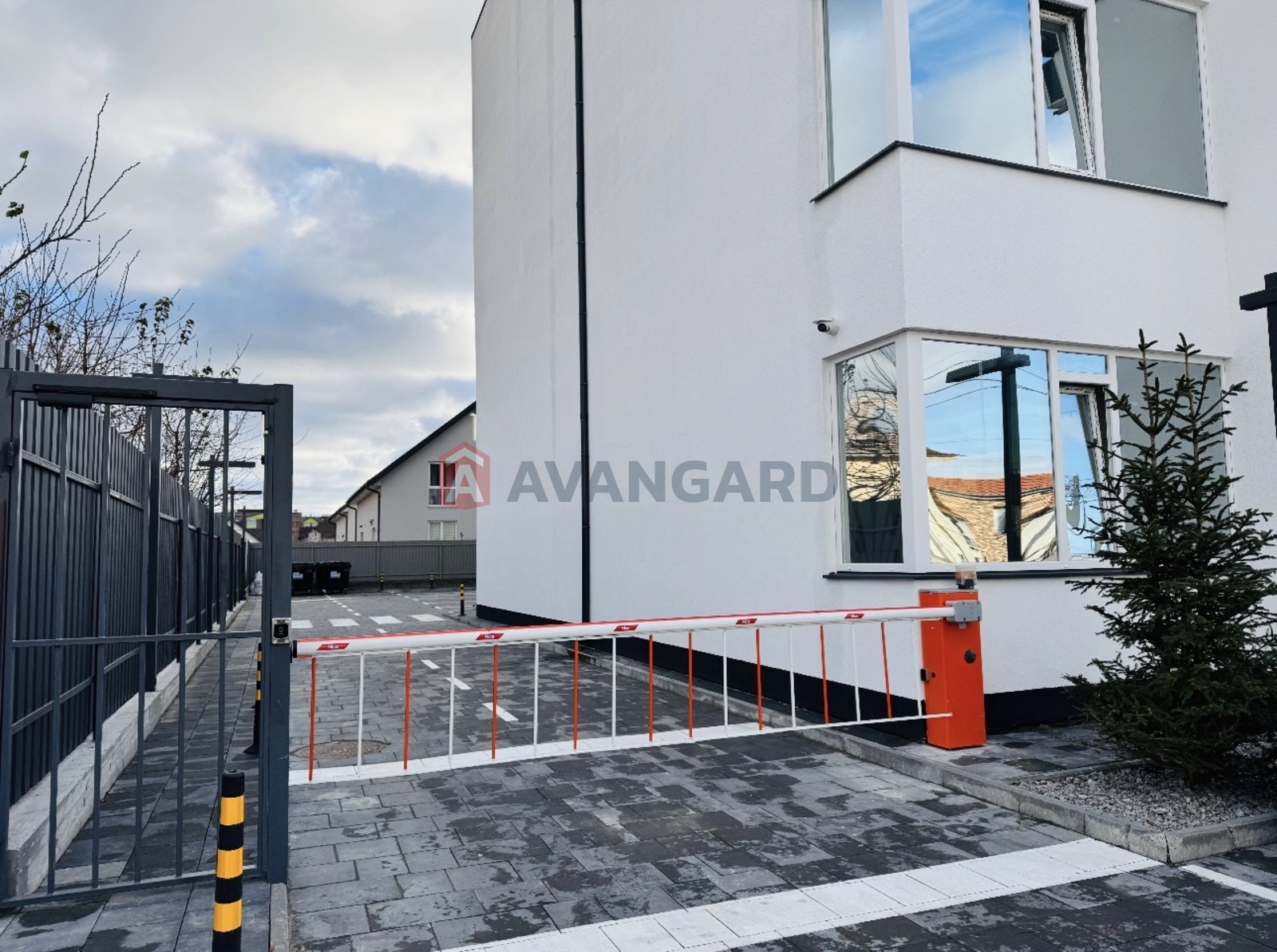 1 ��. ��������, 25/-/7 ��. �., 3/4 ������ ���� 14