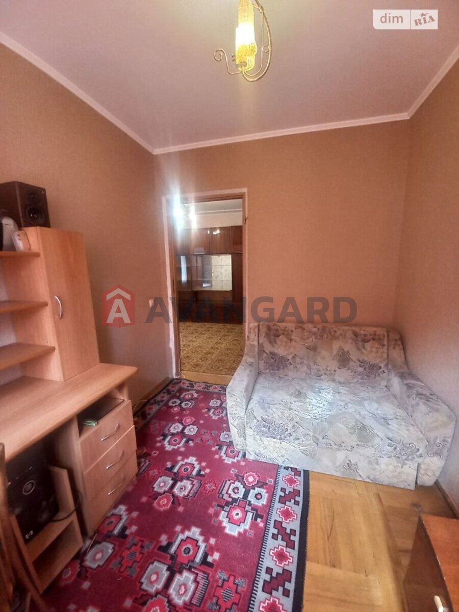 4 ��. ��������, 60/43/5 ��. �., 2/5 ������ ���� 10