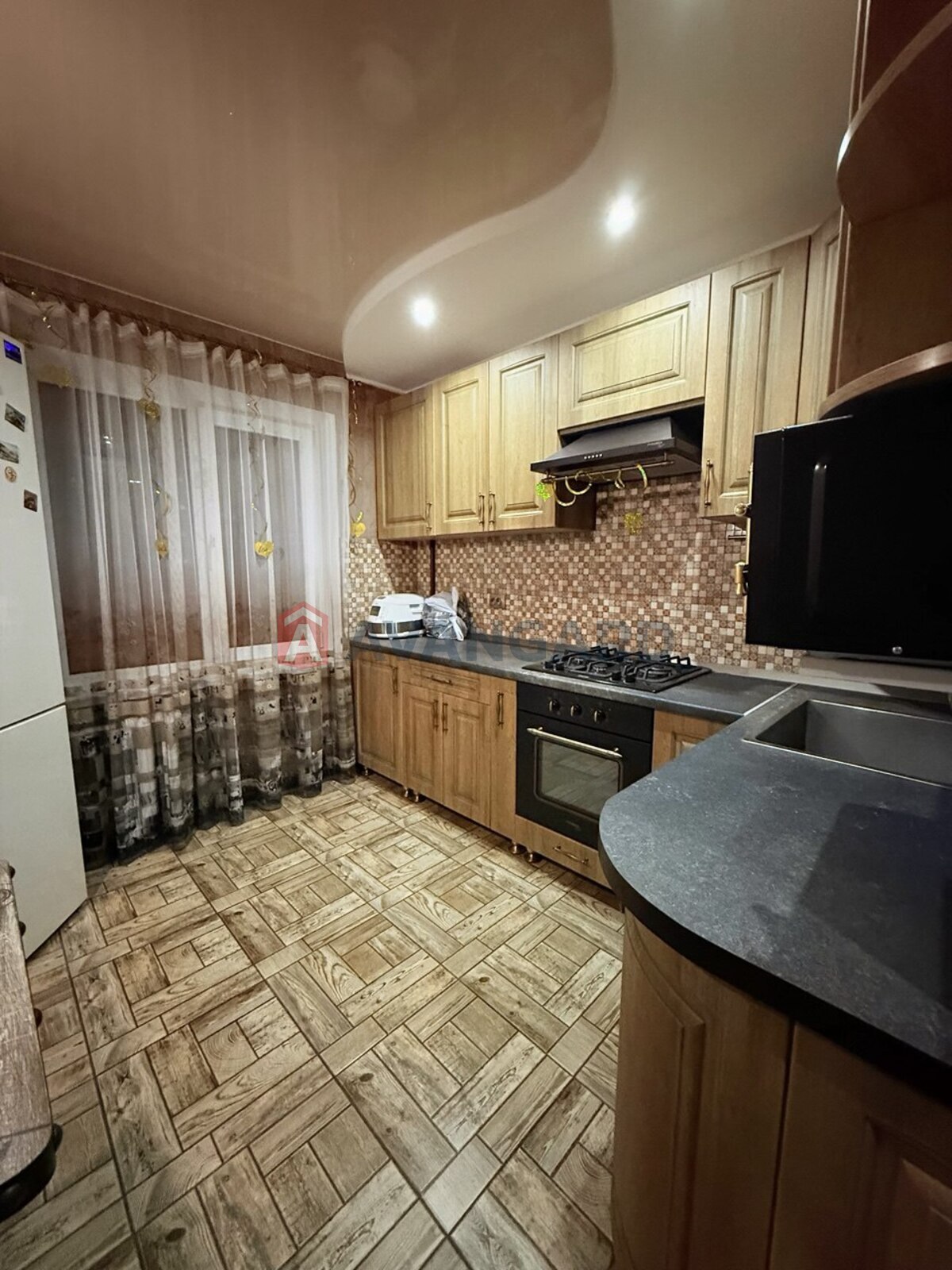 2 ��. ��������, 51/35/8 ��. �., 2/9 ������ ���� 13