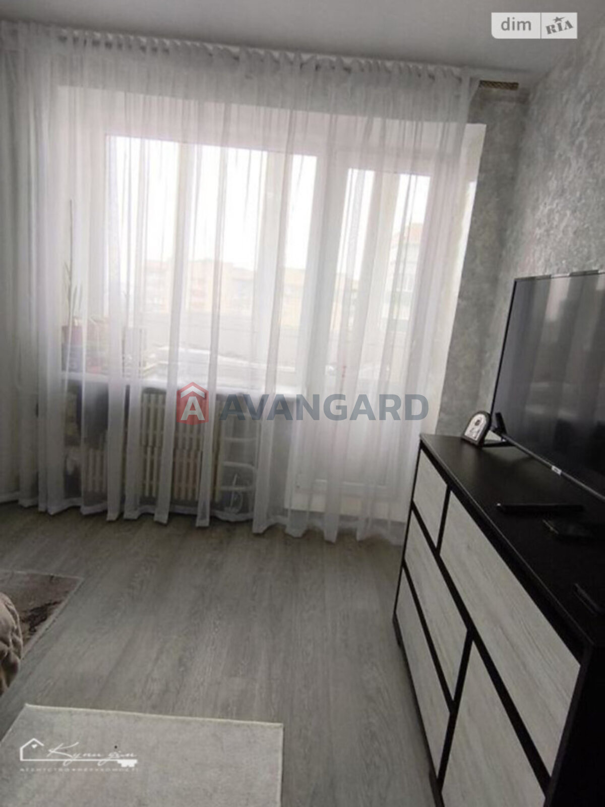 1 ��. ��������, 27/15/7 ��. �., 8/10 ������ ���� 4