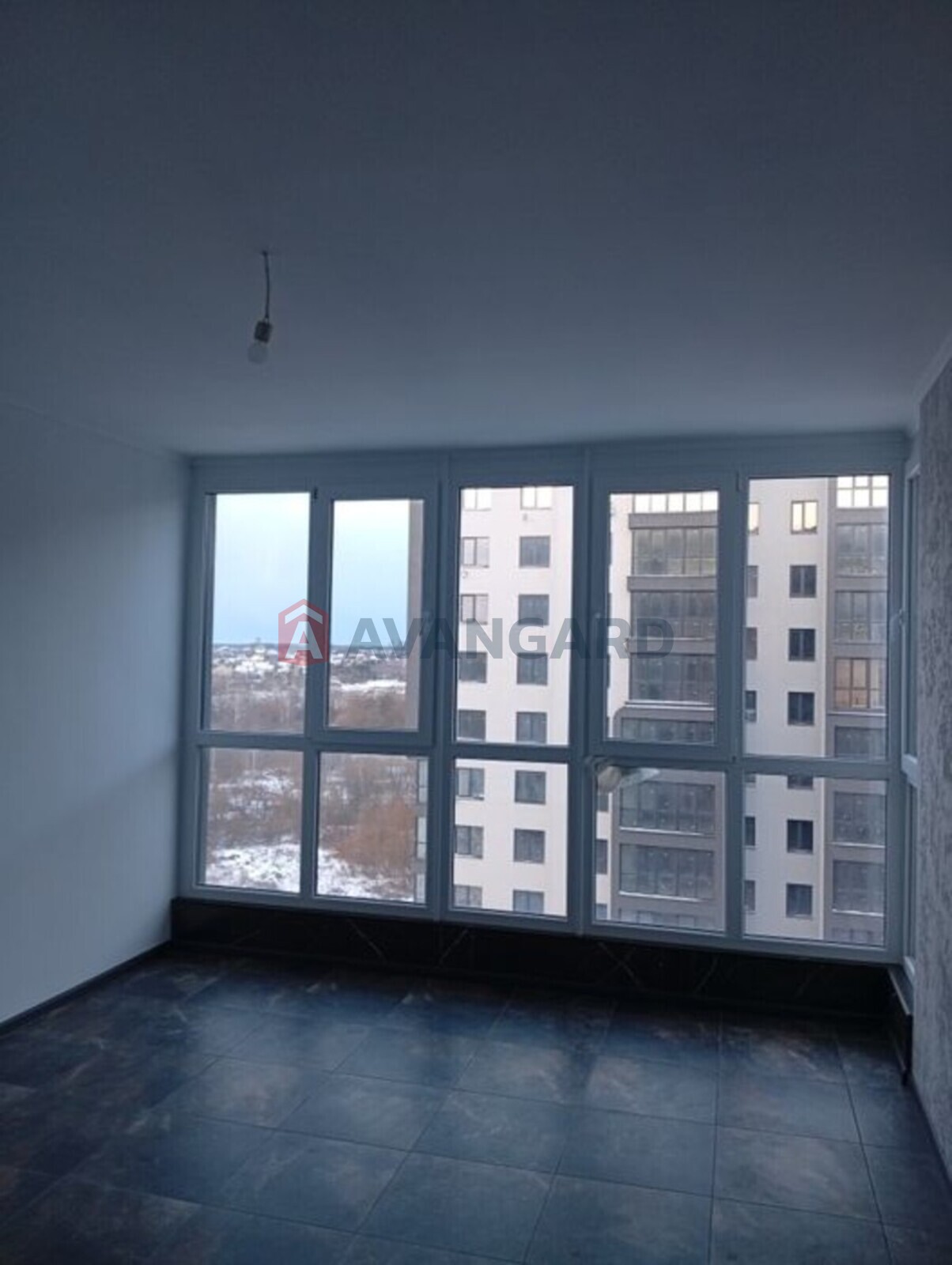 1 ����. ��������, 50/-/19 ��. �., 8/10 ���� ���� 1