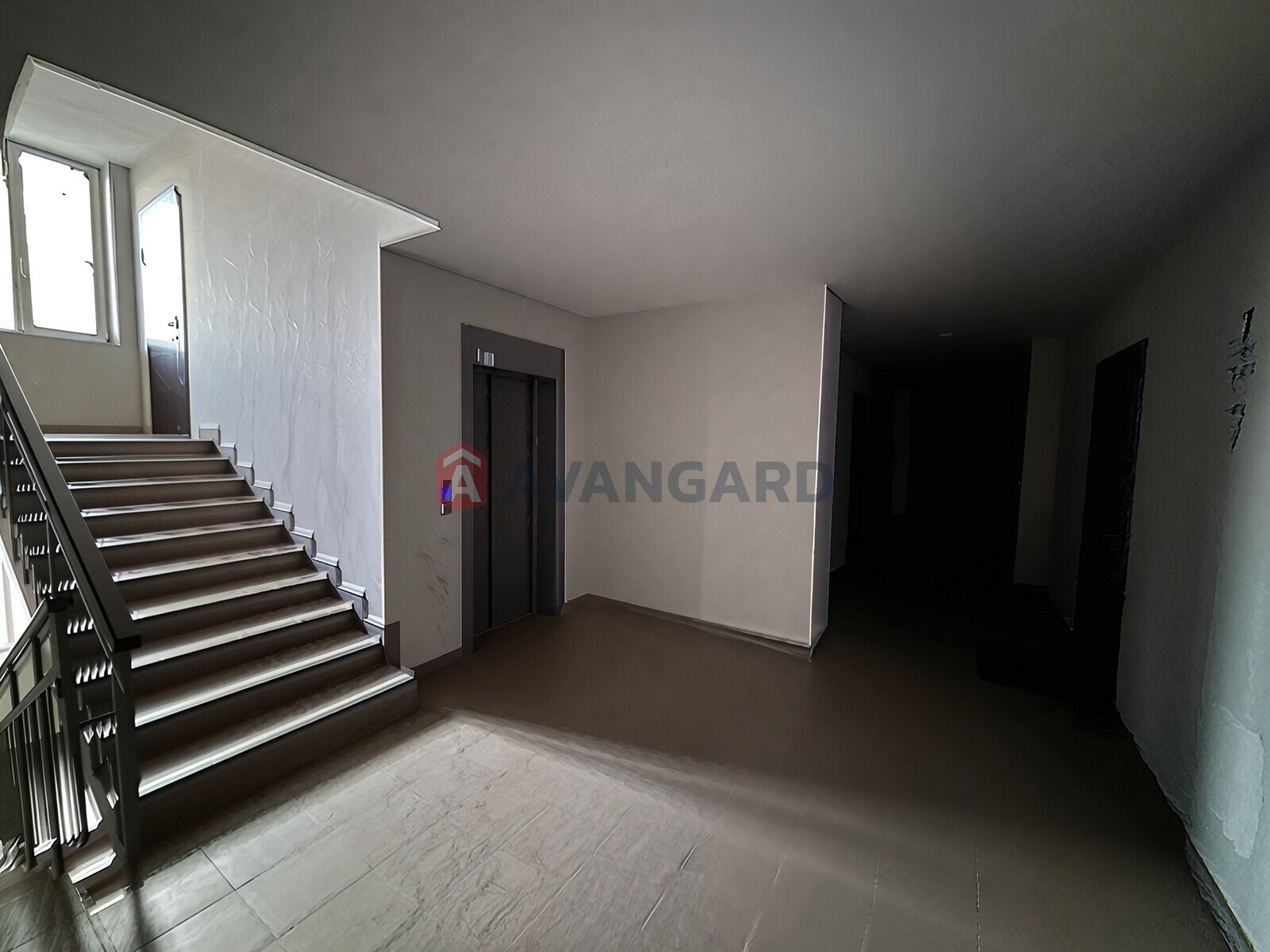 2 ��. ��������, 64/32/10 ��. �., 7/10 ������ ���� 18