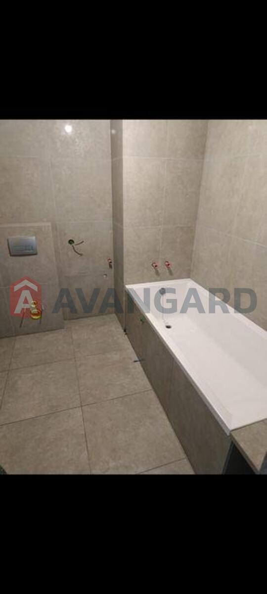 1 ��. ��������, 46/-/11 ��. �., 8/10 ������ ���� 5