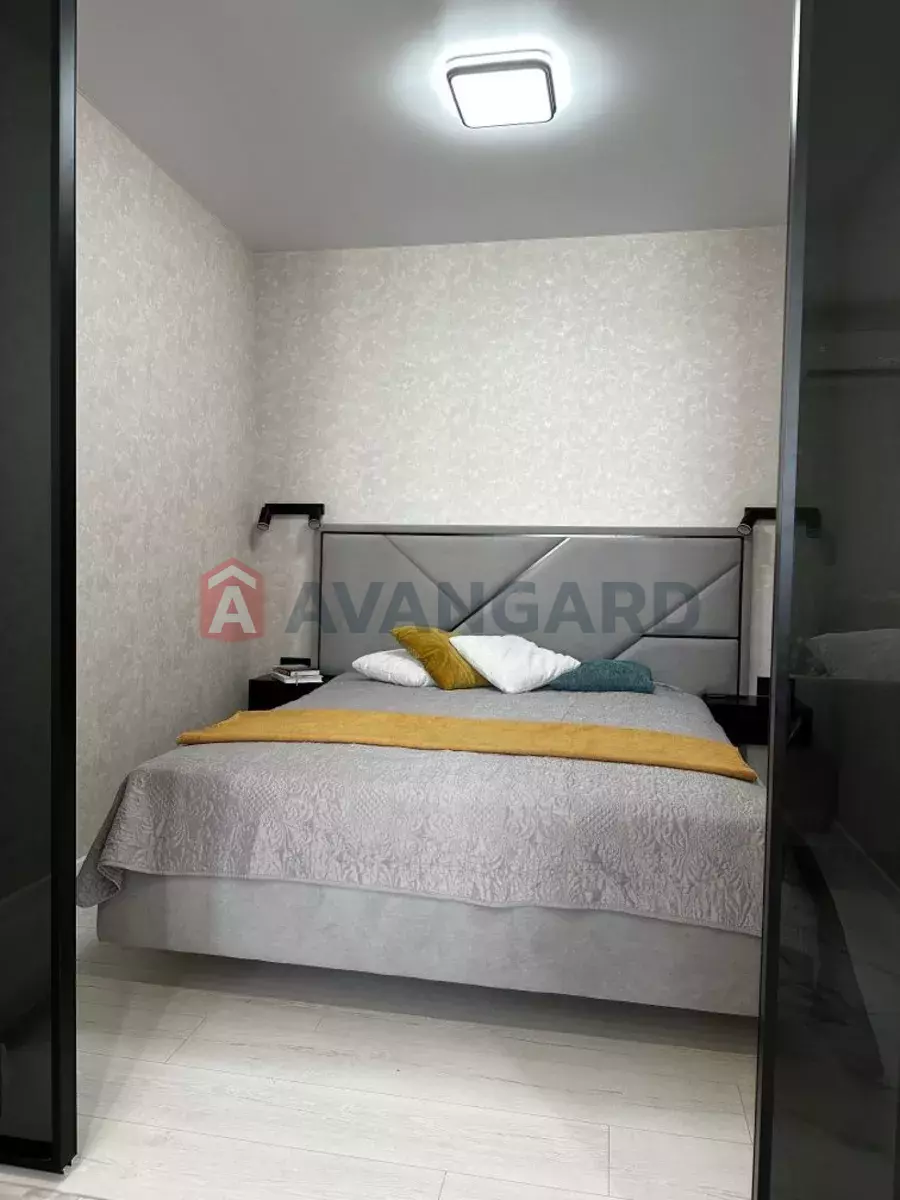 2 ��. ��������, 46/-/15 ��. �., 8/10 ������ ���� 5