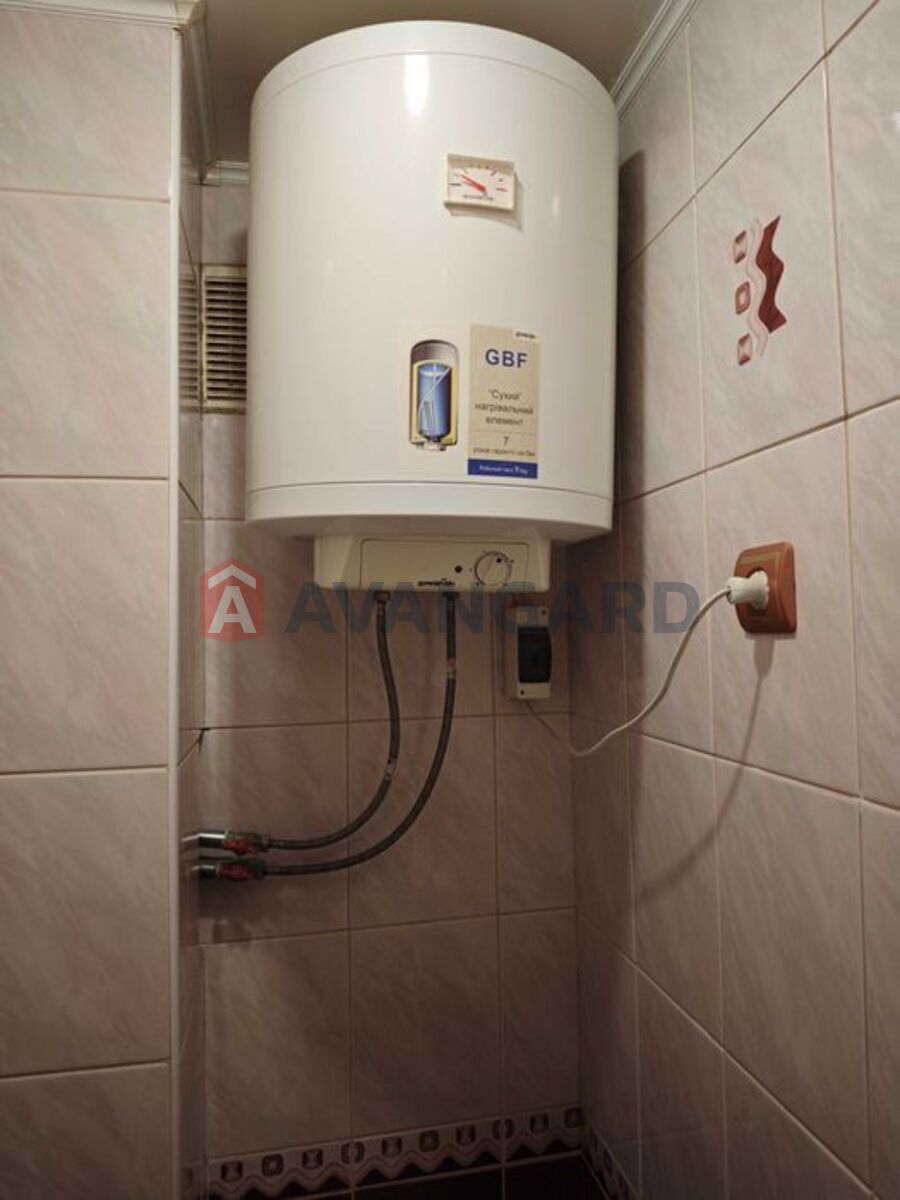 2 ��. ��������, 50/-/8 ��. �., 8/9 ������ ���� 5