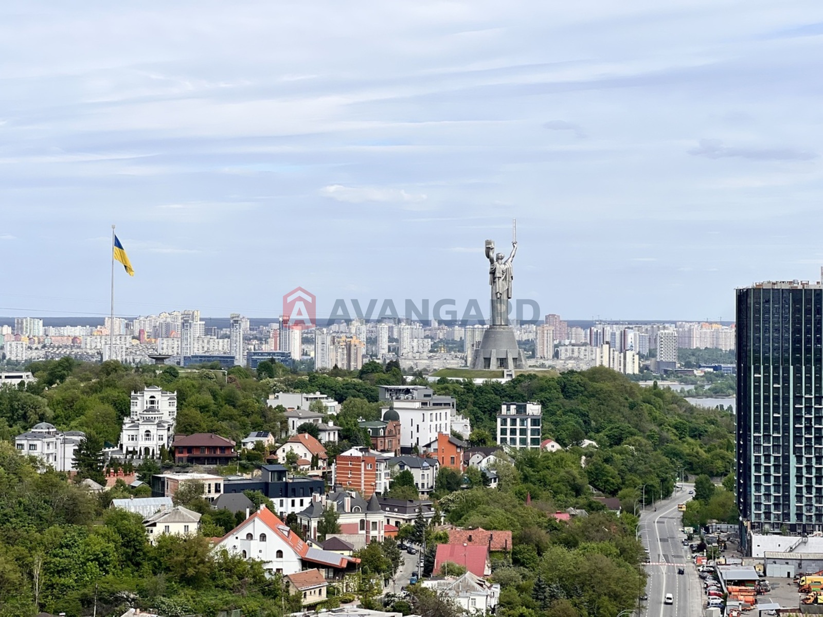 4 ��. ��������, 150/70/18 ��. �., 15/25 ������ ���� 25