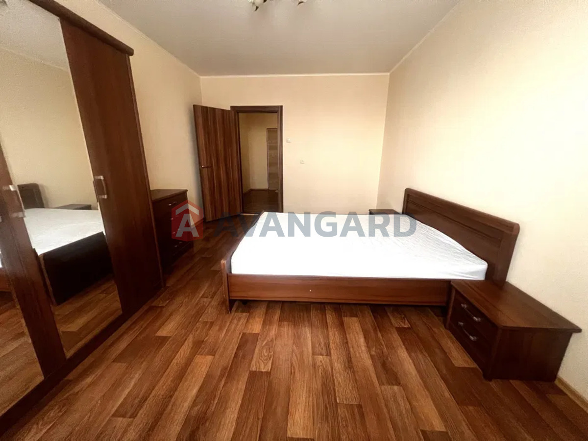 1 ��. ��������, 73/-/11 ��. �., 15/20 ������ ���� 3