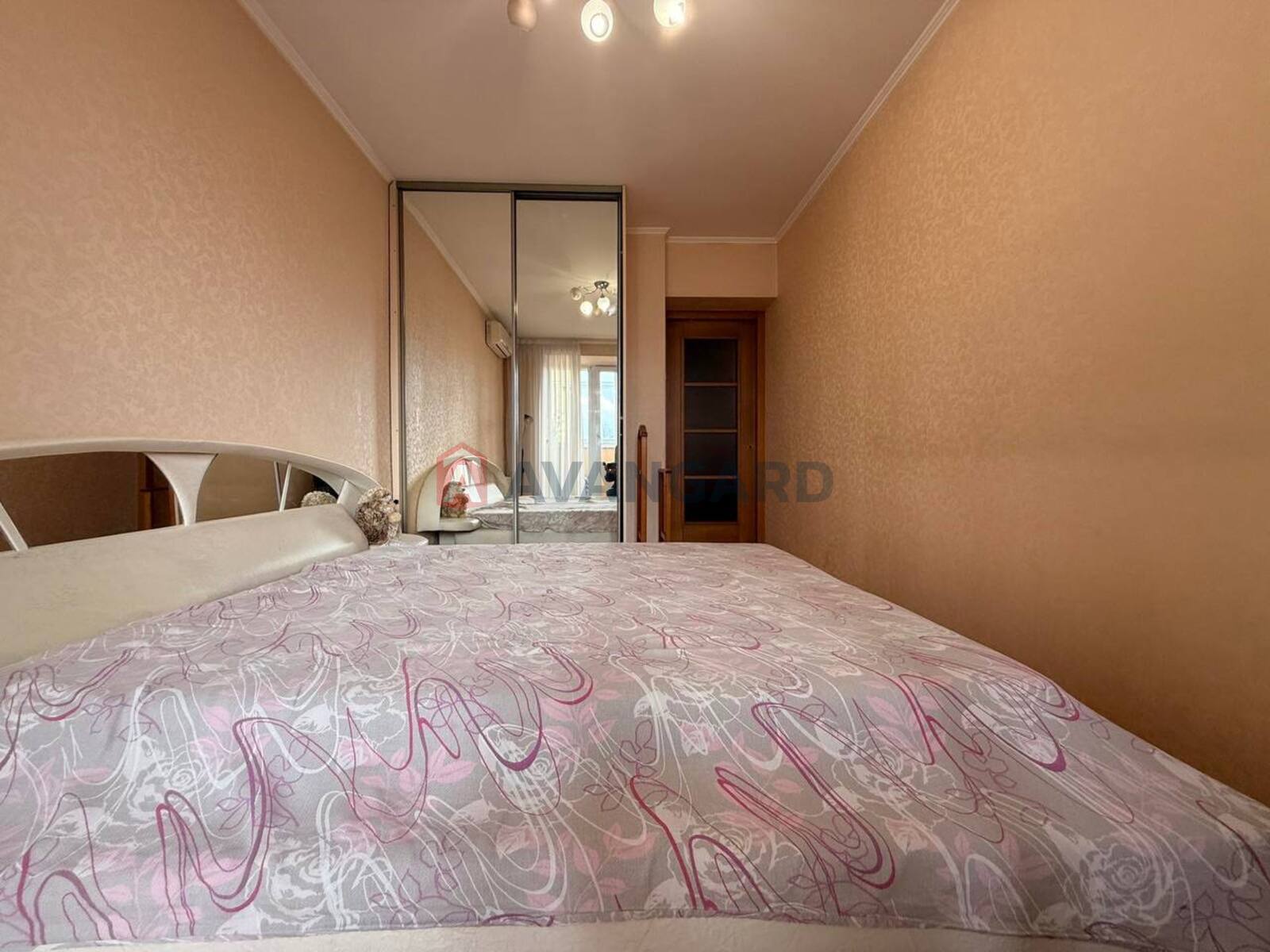 3 ��. ��������, 68/50/16 ��. �., 8/10 ������ ���� 7