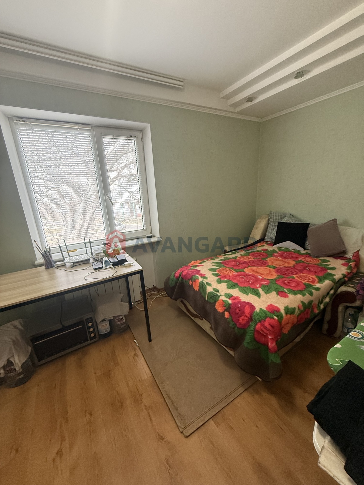 2 ��. ��������, 44/-/8 ��. �., 2/5 ������ ���� 7