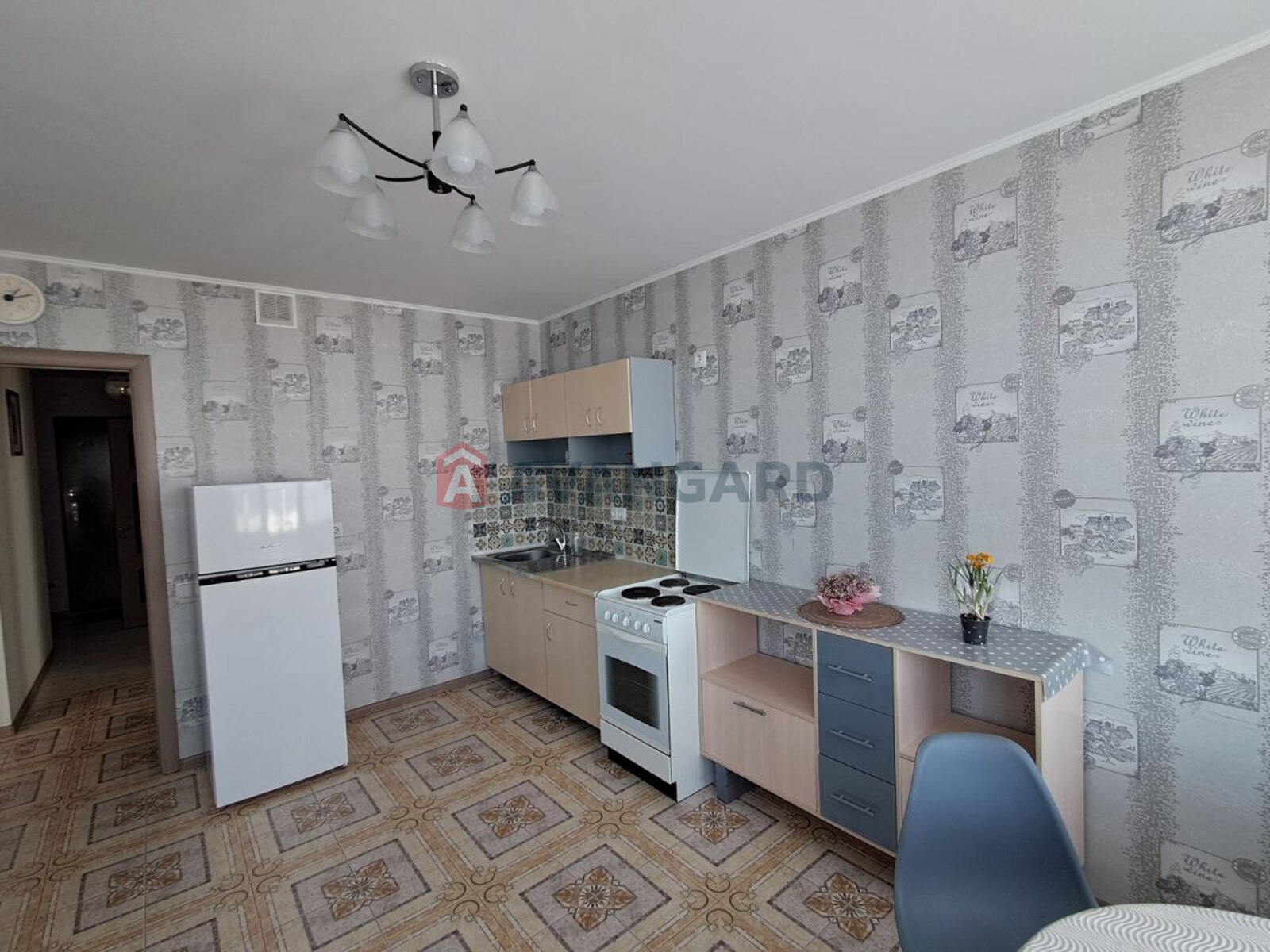 1 ����. ��������, 47.5/19.3/13.4 ��. �., 16/26 ���� ���� 7