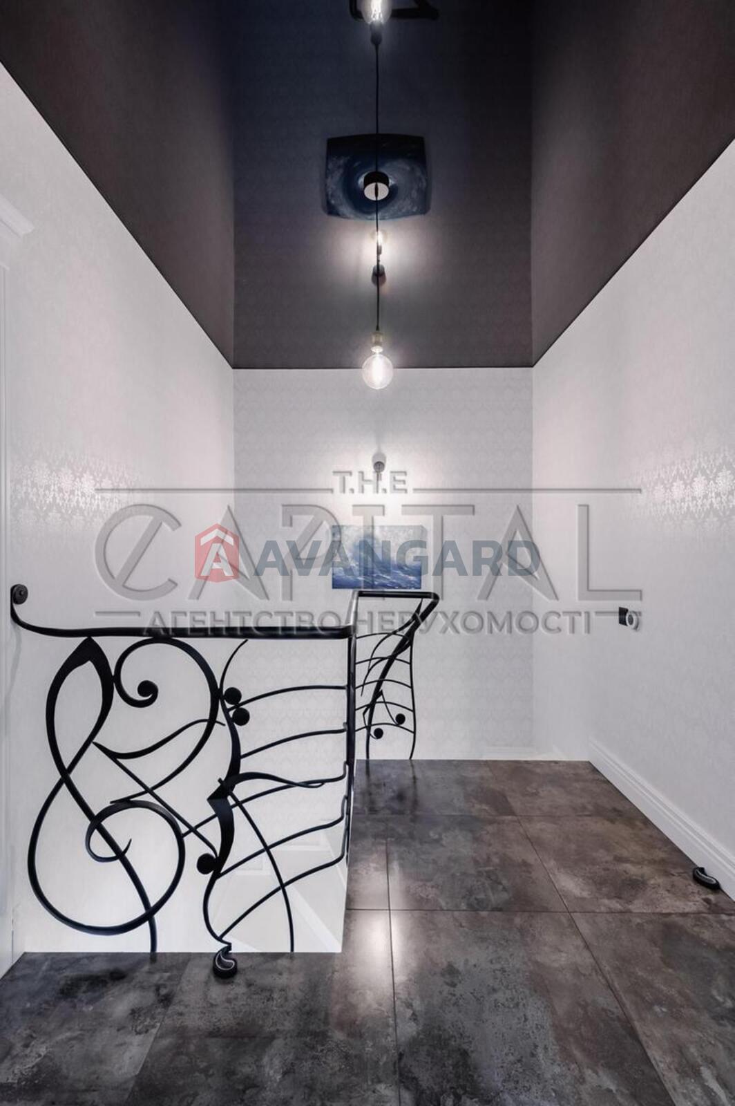 3 ��. ��������, 100/60/20 ��. �., 16/17 ������ ���� 19