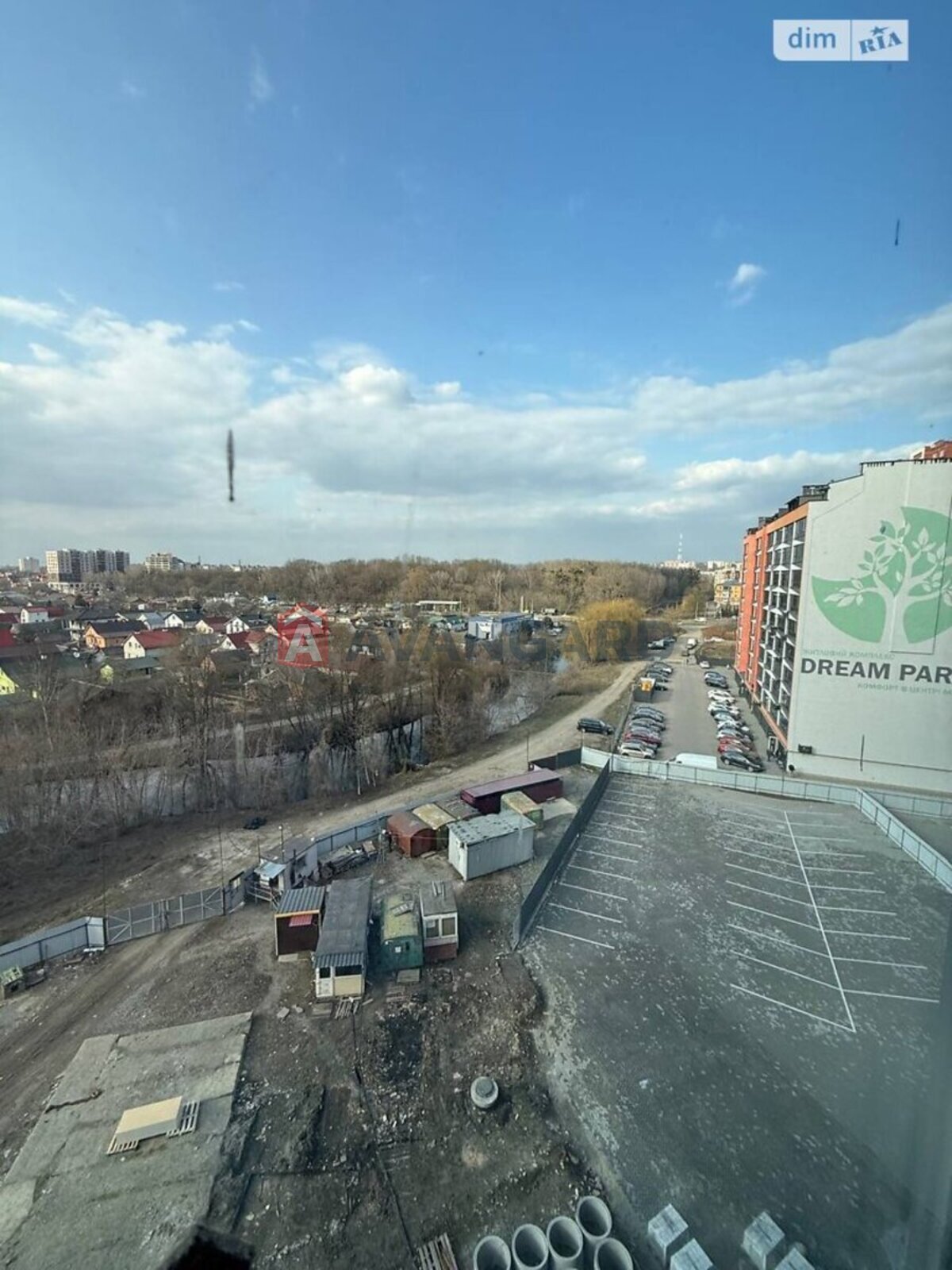 1 ��. ��������, 38/18/14 ��. �., 8/10 ������ ���� 4