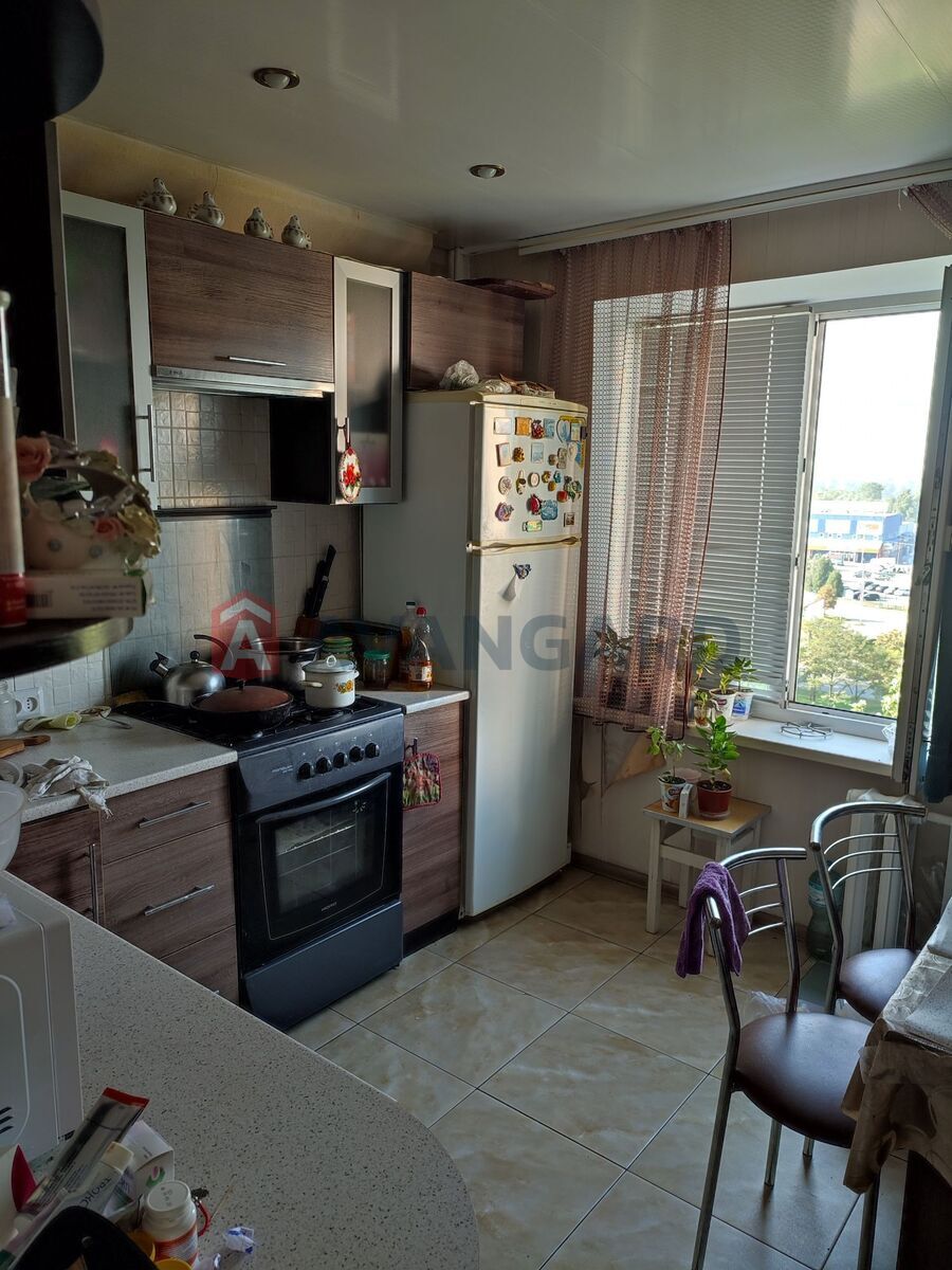 2 . , 52/-/20 . ., 8/9   4