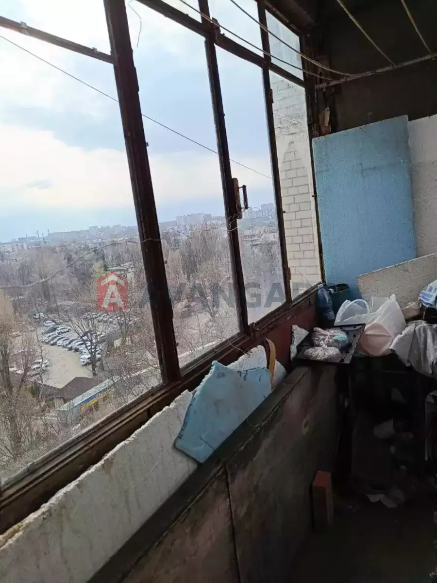 2 ��. ��������, 46/28/6 ��. �., 9/9 ������ ���� 9