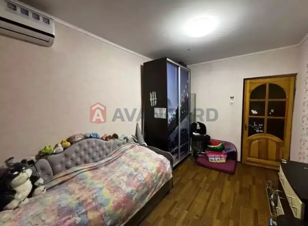 3 ��. ��������, 65/-/11 ��. �., 1/9 ������ ���� 9