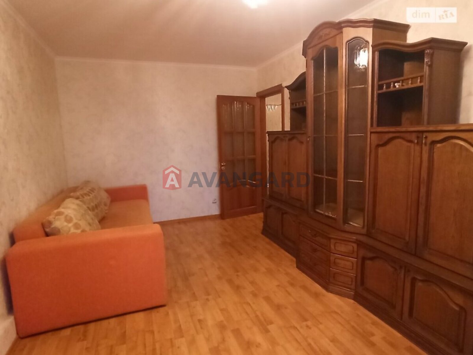 3 . , 67/38/7 . ., 6/9   8