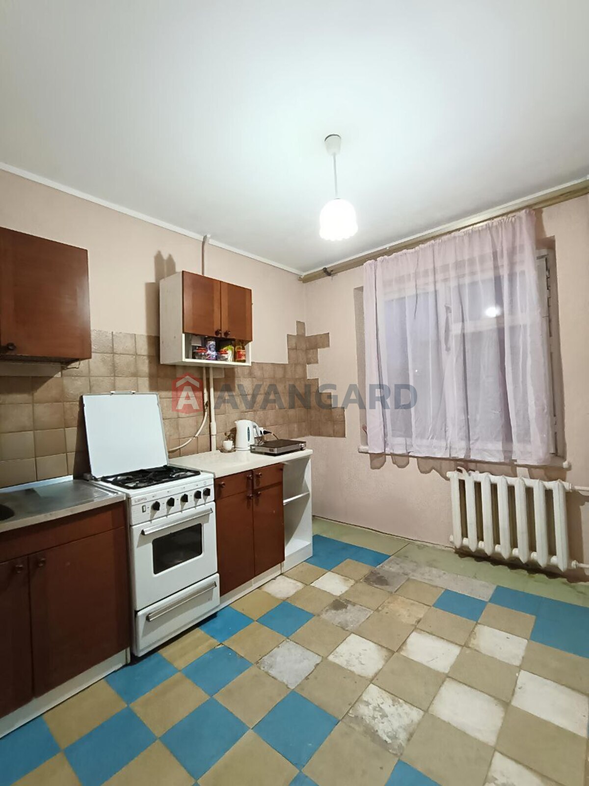 2 ����. ��������, 55,6/-/8,6 ��. �., 6/9 ���� ���� 5