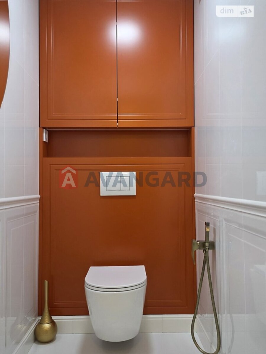 2 ����. ��������, 82/-/8 ��. �., 8/9 ���� ���� 14