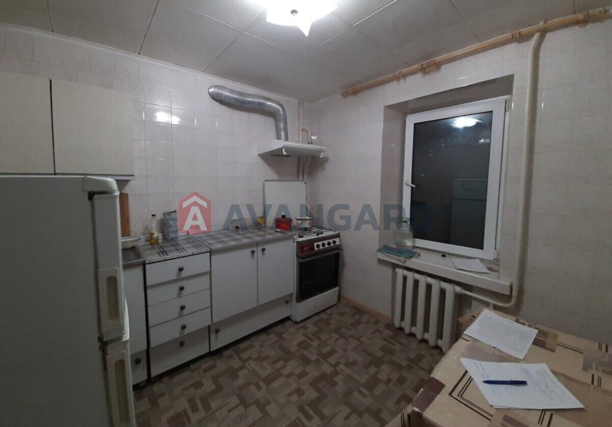 3 ����. ��������, 60/35/8 ��. �., 2/5 ���� ���� 4