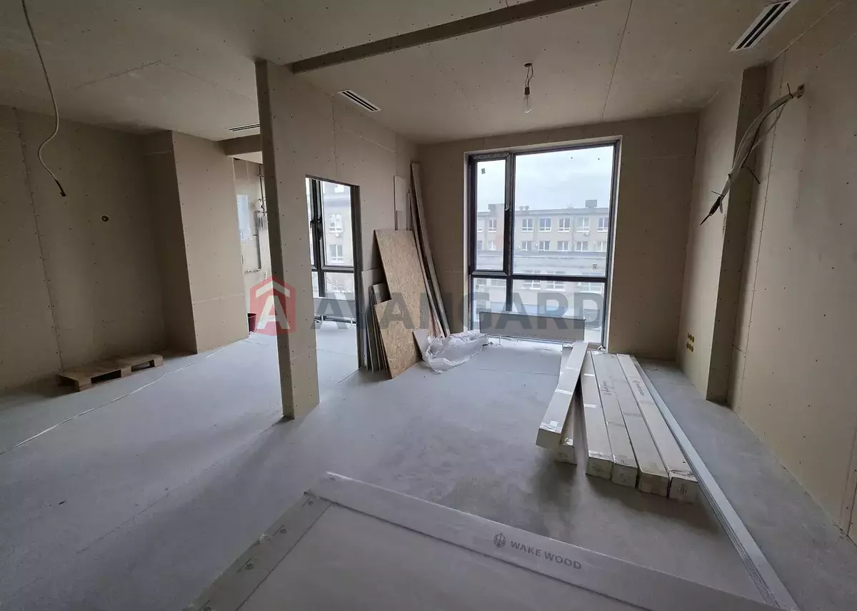 3 ����. ��������, 105/-/- ��. �., 4/12 ���� ���� 4