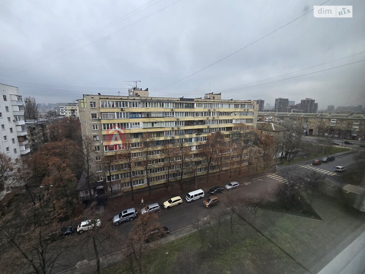 2 ��. ��������, 60/33/9 ��. �., 8/10 ������ ���� 16