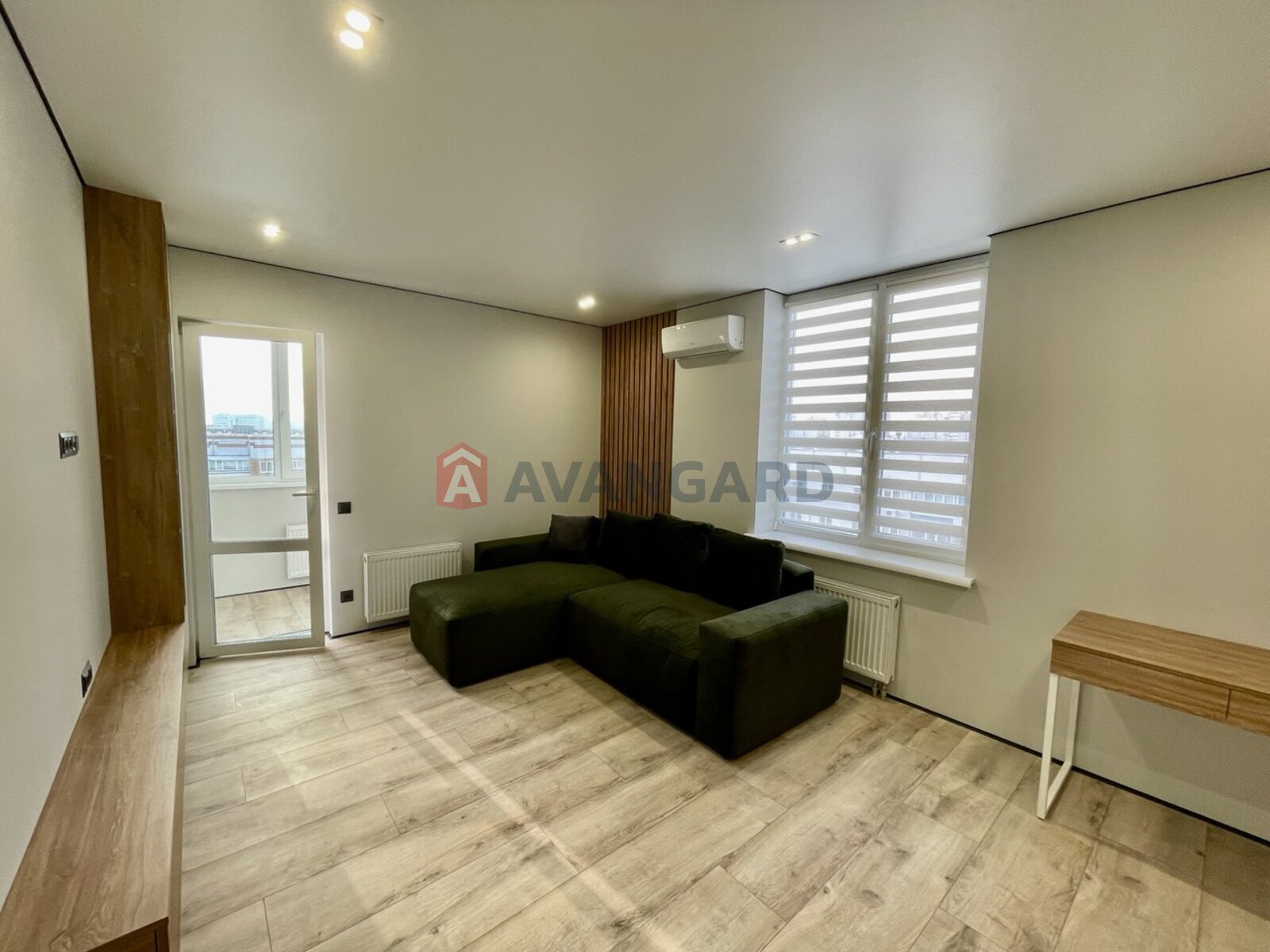 2 ��. ��������, 77,4/-/14,5 ��. �., 10/17 ������ ���� 2