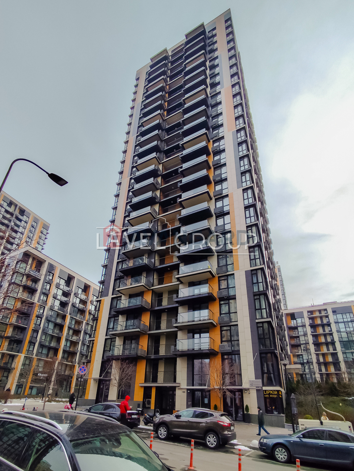 3 ��. ��������, 118/52/40 ��. �., 11/24 ������ ���� 2