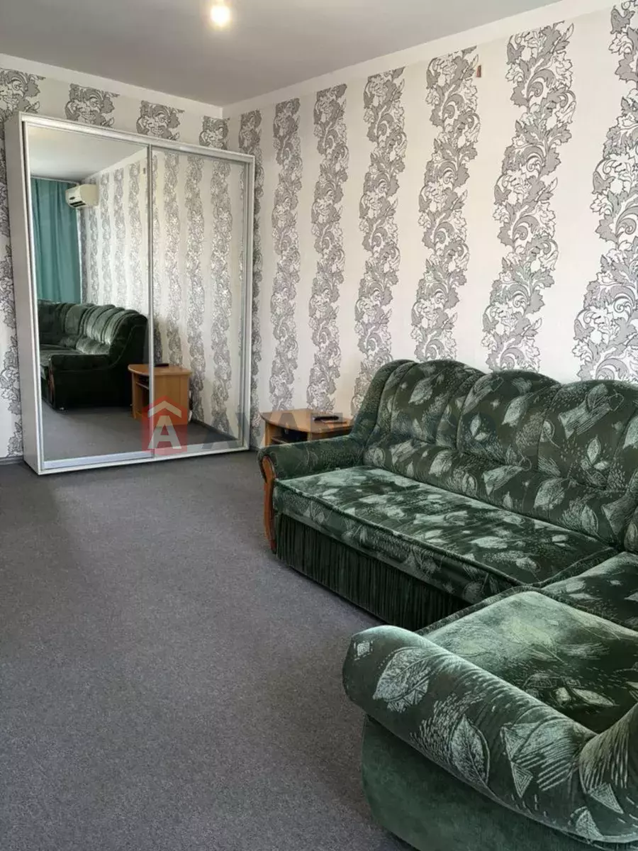 2 ����. ��������, 39/-/7 ��. �., 5/5 ���� ���� 1