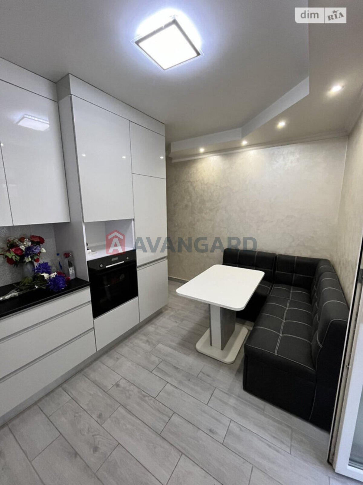 2 ����. ��������, 67/-/- ��. �., 1/8 ���� ���� 13