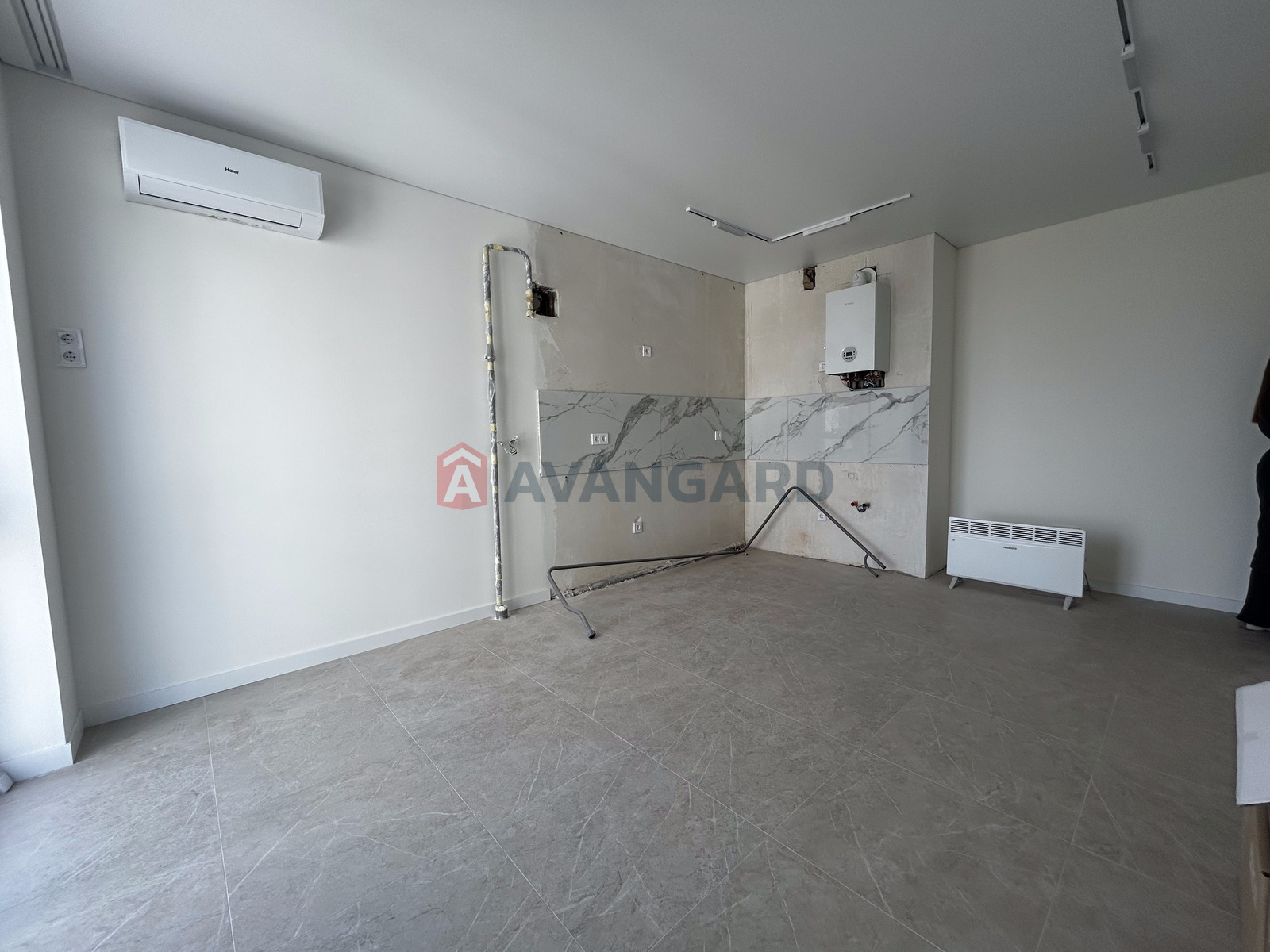 1 ��. ��������, 42.9/17/19 ��. �., 9/9 ������ ���� 10