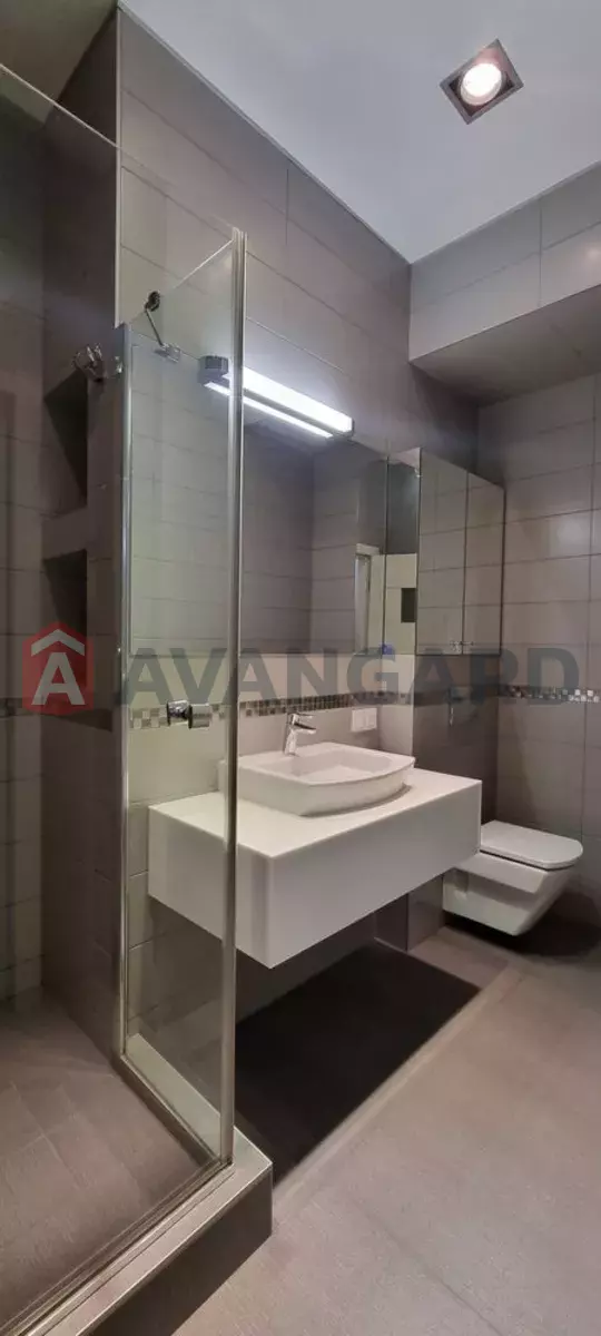 3 ��. ��������, 125/-/14 ��. �., 6/18 ������ ���� 13