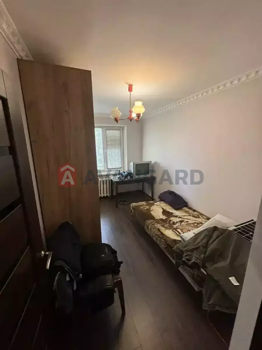 3 ��. ��������, 60/-/10 ��. �., 5/9 ������ ���� 7