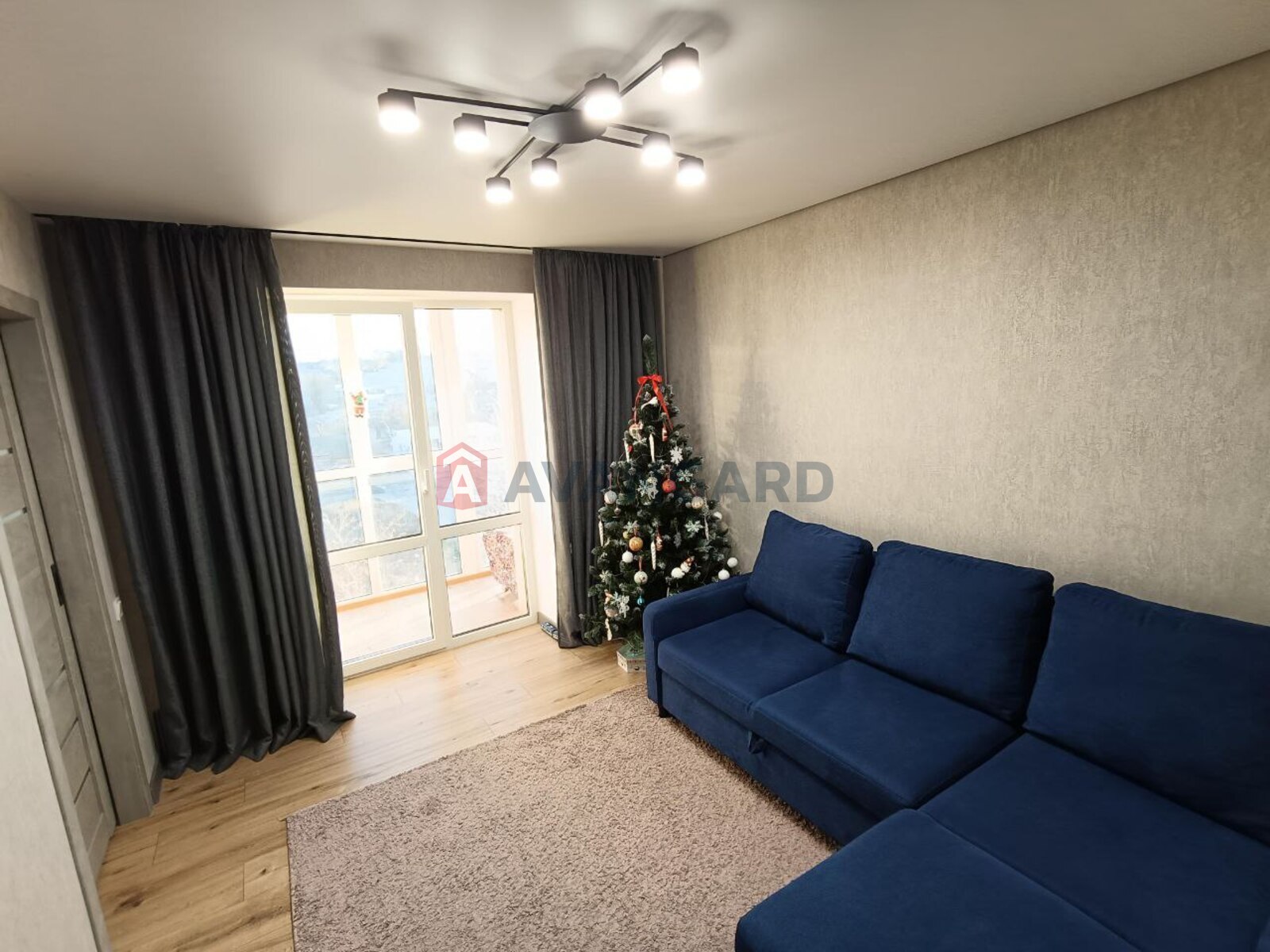 3 ����. ��������, 70/38/8 ��. �., 6/9 ���� ���� 8