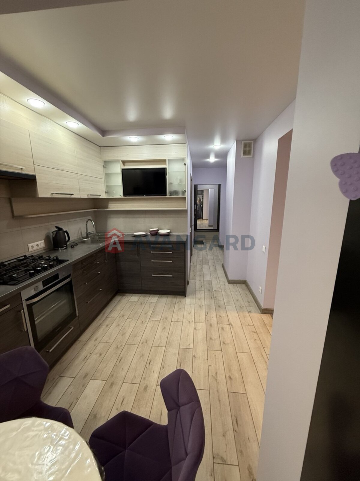 1 ��. ��������, 40/-/15 ��. �., 3/9 ������ ���� 4