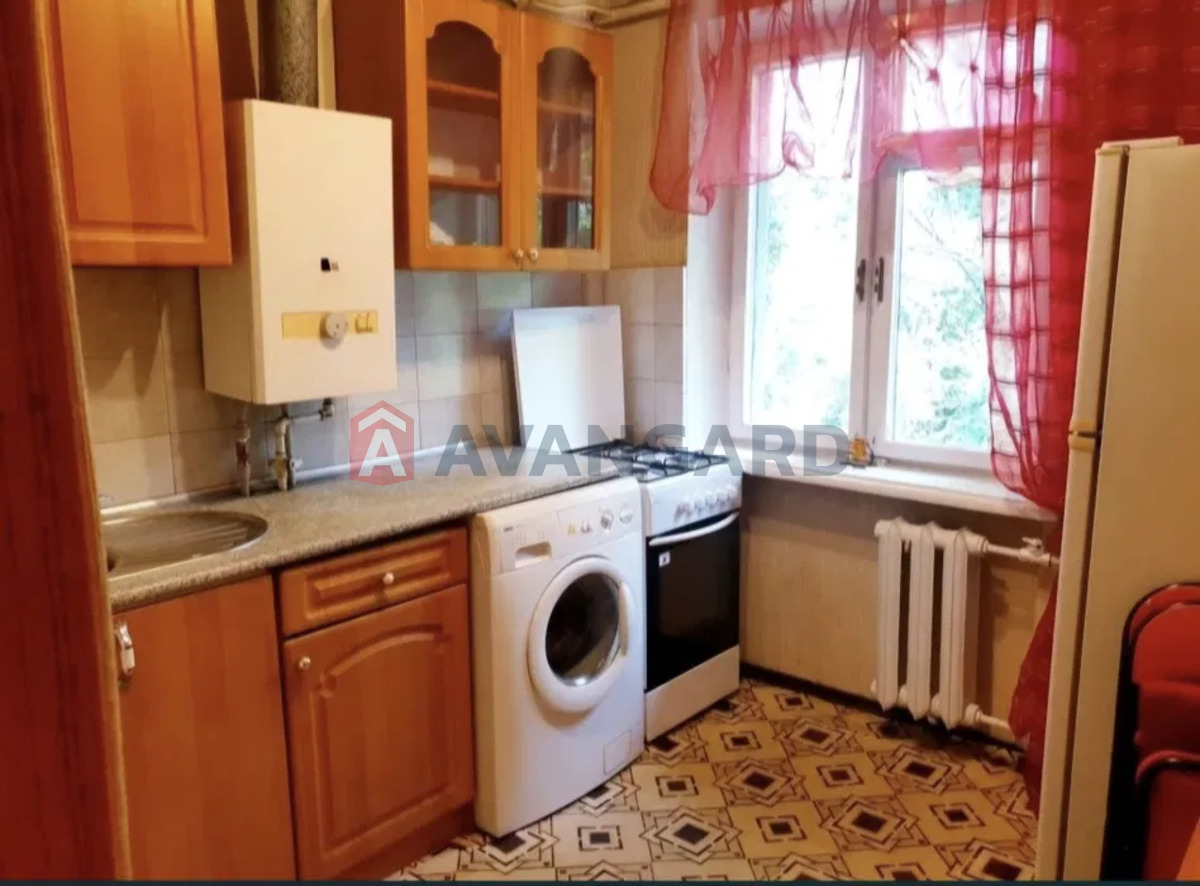 1 ��. ��������, 31/-/7 ��. �., 5/5 ������ ���� 3